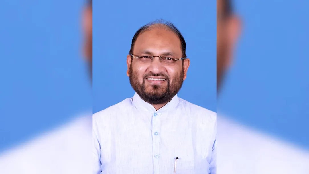 ArgusNews_in's tweet photo. SC breather for Moquim in #ORHDC loan scam
Supreme Court granted exemption to Congress MLA Mohmmed Moquim from surrendering till next hearing, April 22.
Recently, the Orissa High Court upheld the conviction of Moquim by Vigilance court which sentenced him 3 years imprisonment https://t.co/cODr6E9LFh