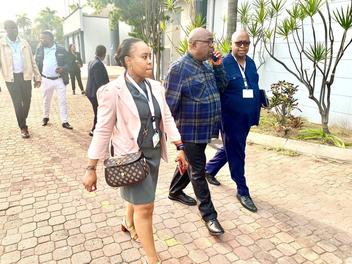 📸Minister @NxesiThulas, just arrived today, 16 April 2024 at the Durban Exhibition Centre, KZN to Launch the #LabourActivationProgramme.it’s all systems GO. #WorkingForYou #PES #UIF