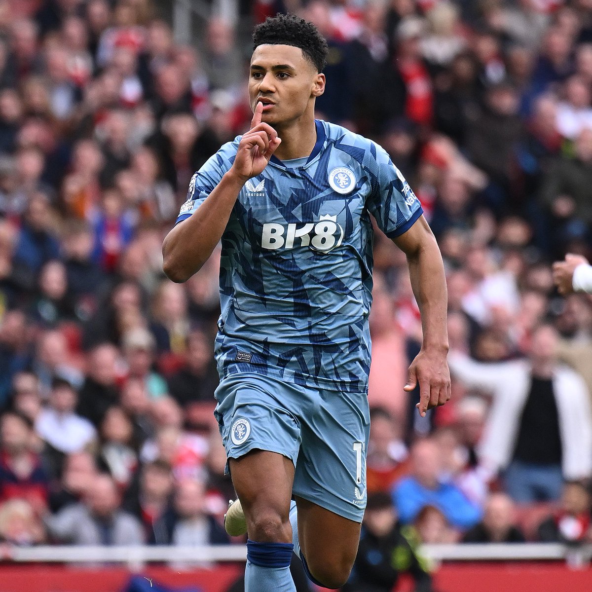 Most non-penalty goals in the Premier League this season:

◎ 19 - Ollie Watkins
◎ 16 - Dominic Solanke
◎ 16 - Erling Haaland
◎ 15 - Jarrod Bowen
◎ 14 - Son Heung-min
◎ 14 - Phil Foden

#AVFC's hitman goes three clear at the top. ⚽️