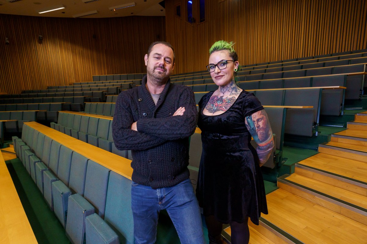 Head of @sunderlanduni's School of Psychology @DrBecciOwens joins actor Danny Dyer in his new two-part documentary series exploring modern British masculinity airing tonight on @Channel4 sunderland.ac.uk/more/news/stor… @JamieRouth #DDHowToBeAMan