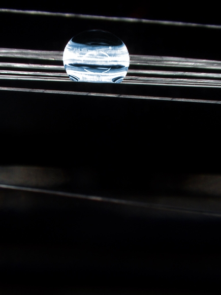 Empa_CH's tweet photo. Empa-Forschende entwickeln Verfahren mit alternativen Substanzen zu #PFA-Chemikalien, mit dem sich umweltfreundliche, wasserabweisende #Textilfasern erzeugen lassen.
🔗https://t.co/155c2BNKKB https://t.co/DbXbAElV0F
