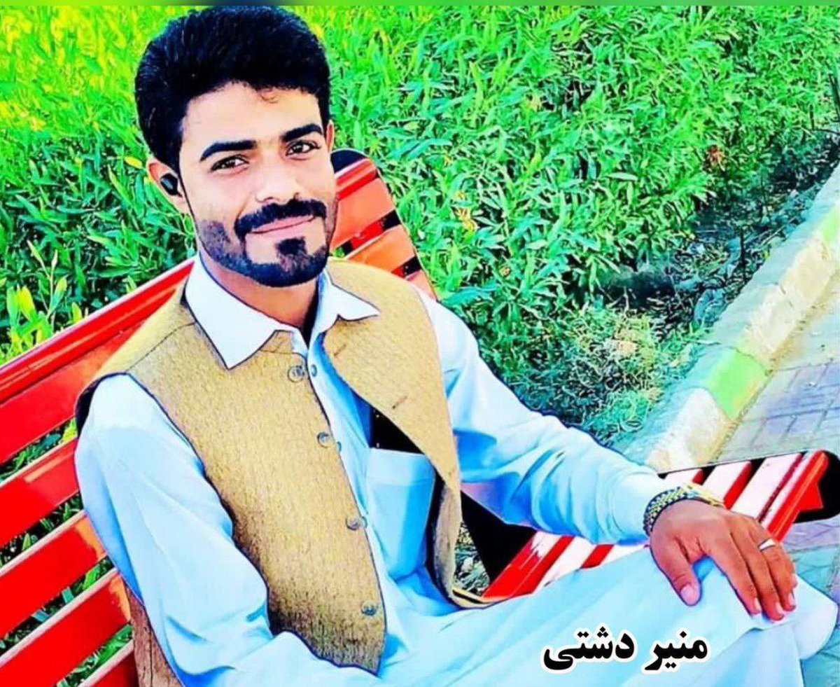 Kolbarnews_En's tweet photo. #Iran #Balochistan
❗️Three Sukhtbars Lost Their Lives in a Car Accident and Fire
According to Kolbarnews, on Monday, April 15, as a result of a collision between a #Peugeot 405 #Sukhtbar and a #Pride car on the #IranShahr to #Sarbaz route, which led to the ignition of the vehicles, three #Sukhtbars lost their lives in the flames.
The identity of one of the deceased Sukhtbars, "#Monir_Dashti," from Sarbaz County and a resident of Mohammadabad in IranShahr, has been confirmed, while the identities of the other two fuel carriers are not yet known.
#Kolbarnews
#JinaAmini
#MahsaAmini
#protest