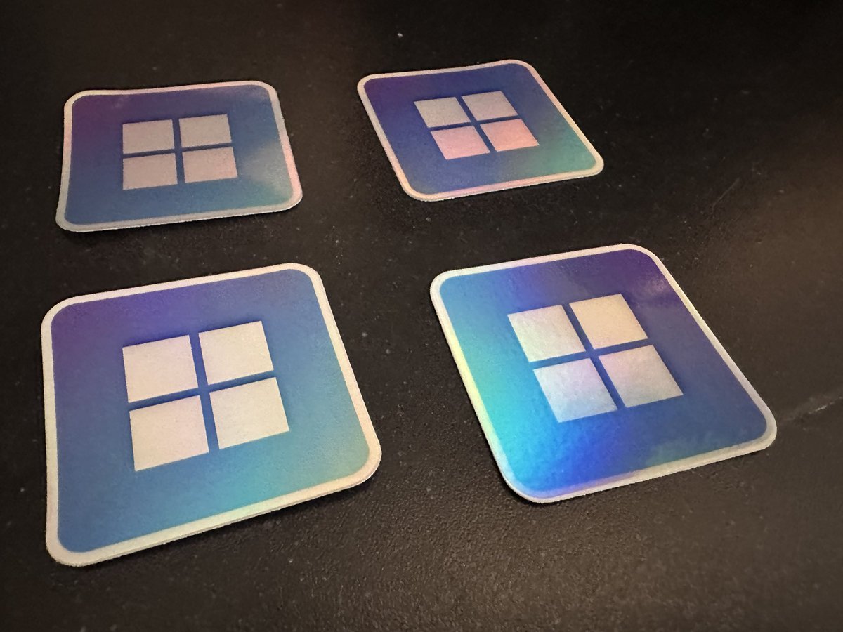 Are you in the need of new #Windows365 / Windows Cloud stickers? Come look me up in Paris during #MEMSummit and will get you some!