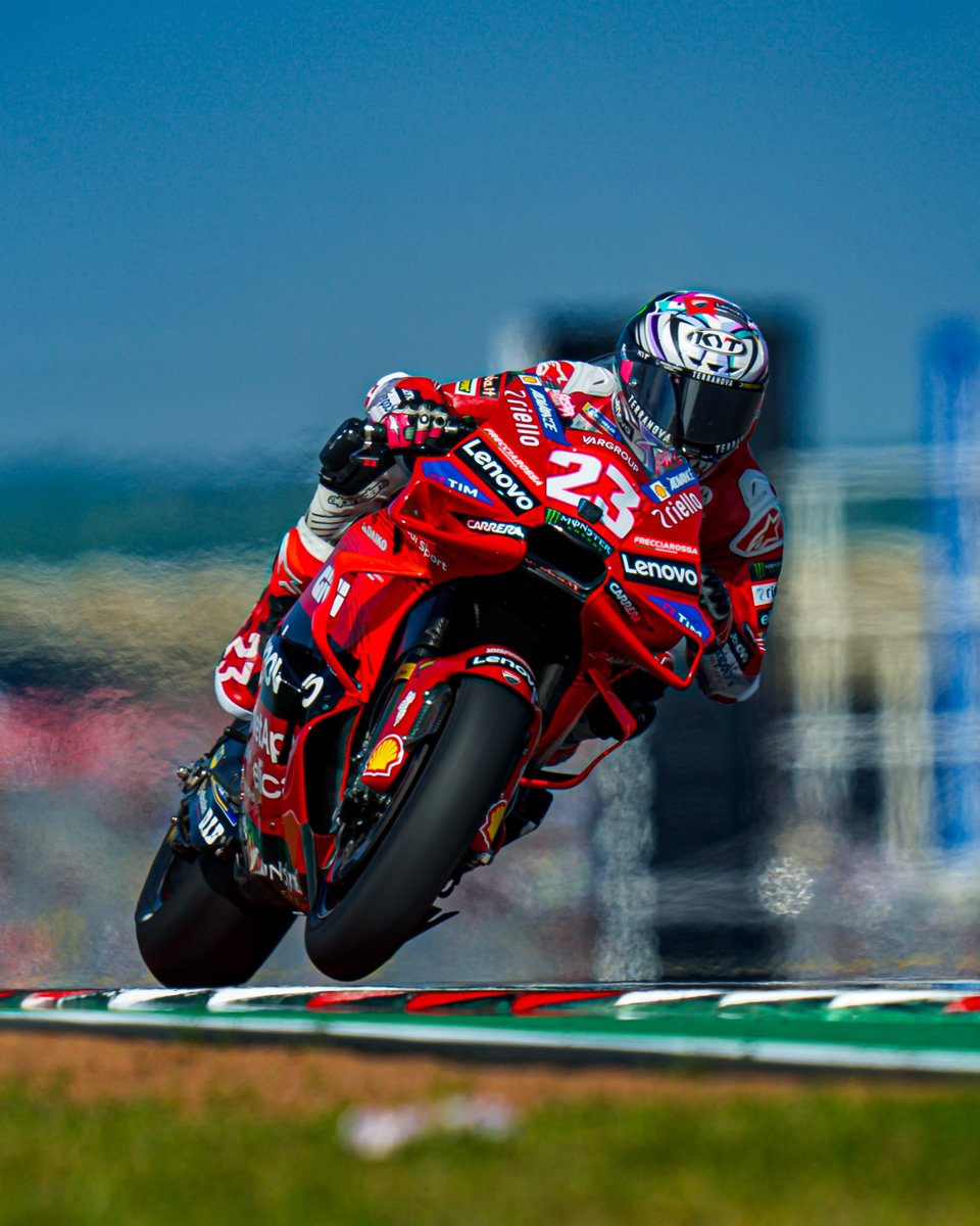 #HappyWheelieWednesday with last weekend's podium finisher at the #AmericasGP @bestia23 🥉😎

#ForzaDucati #DucatiLenovoTeam