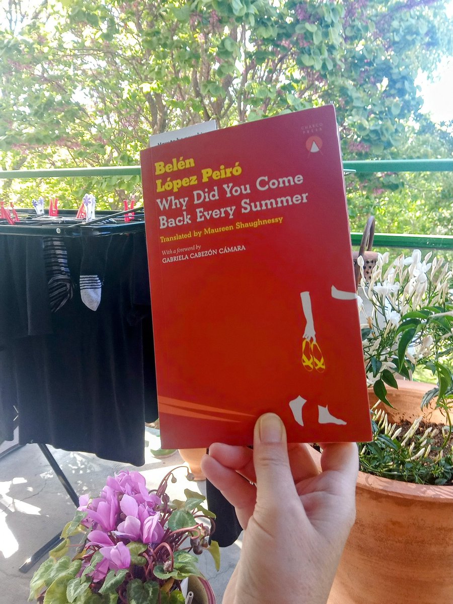 Wow. The concise structure of this book. The presentation of voices, how what is left quiet, resounds so loudly. Utterly compelling. Unsupported, it navigates the path to undermining a victim, how protection of self from outside gaze hangs a victim out to dry. #BelénLópezPeiró