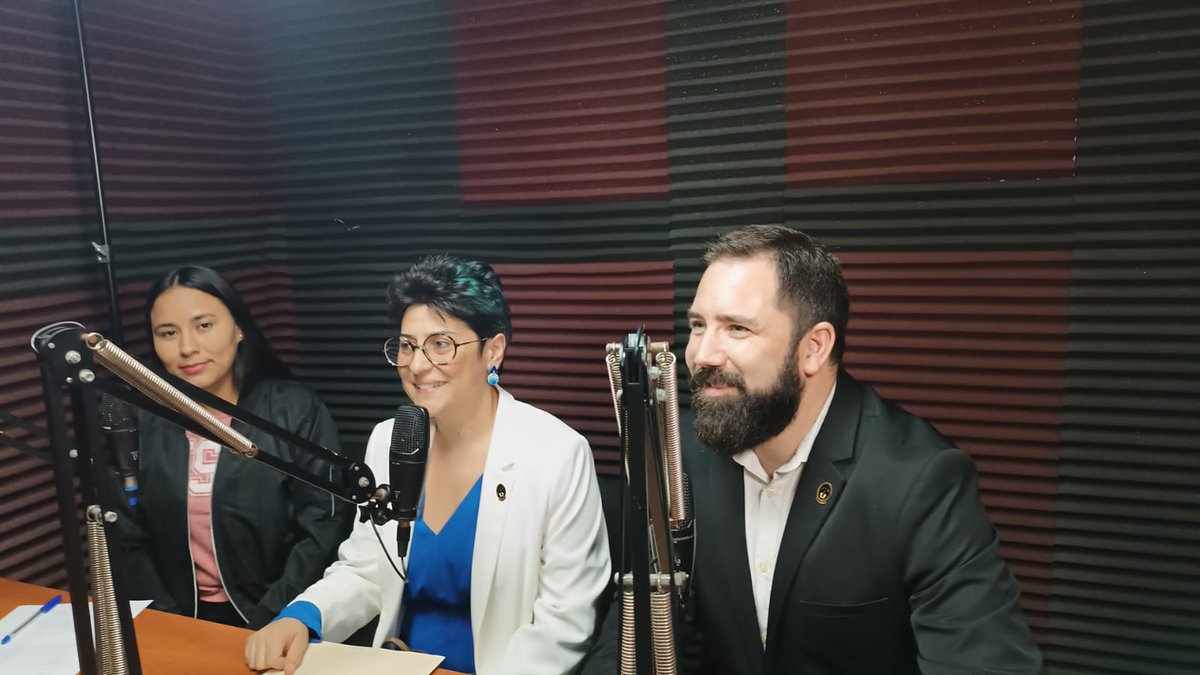JOVESOLIDES's tweet photo. ▶️Entrevista en la radio universitaria YSUES.🎙

▶️Reunión técnica de seguimiento para verificar los avances técnico-operativos y financieros y planificar las próximas actividades.💡

@PedroCarceller #InnovateUES #CooperaciónTécnica #ElSalvador https://t.co/2FdHObkjEY