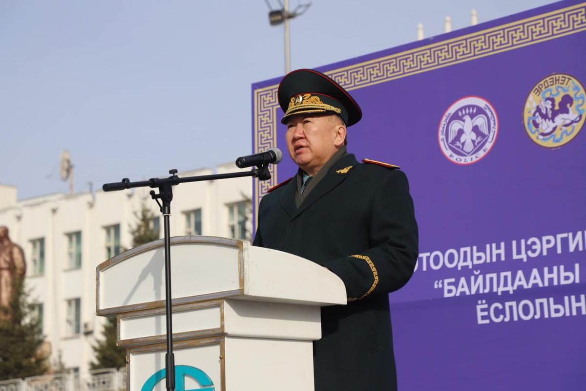 internal_troops's tweet photo. ДОТООДЫН ЦЭРГИЙН 816 ДУГААР АНГИЙН БАЙЛДААНЫ ТУГИЙГ ГАРДУУЛЖ ӨГӨХ ЁСЛОЛЫН АЖИЛЛАГАА БОЛЛОО https://t.co/2vctdEGfTq