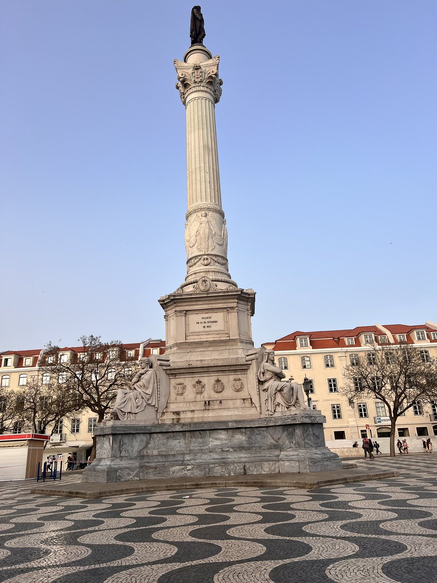 The HealthTech Leaders Dinner 🥘 in Lisbon 🇵🇹🚀👌🏼 Leaders from the Portuguese Healthcare ecosystem , great connections, conversations, knowledge exchange and more. Thank 🙏🏻 you so much everyone- Obrigado ❤️ Next Dinner London 🇬🇧 #healthtech #healthcare