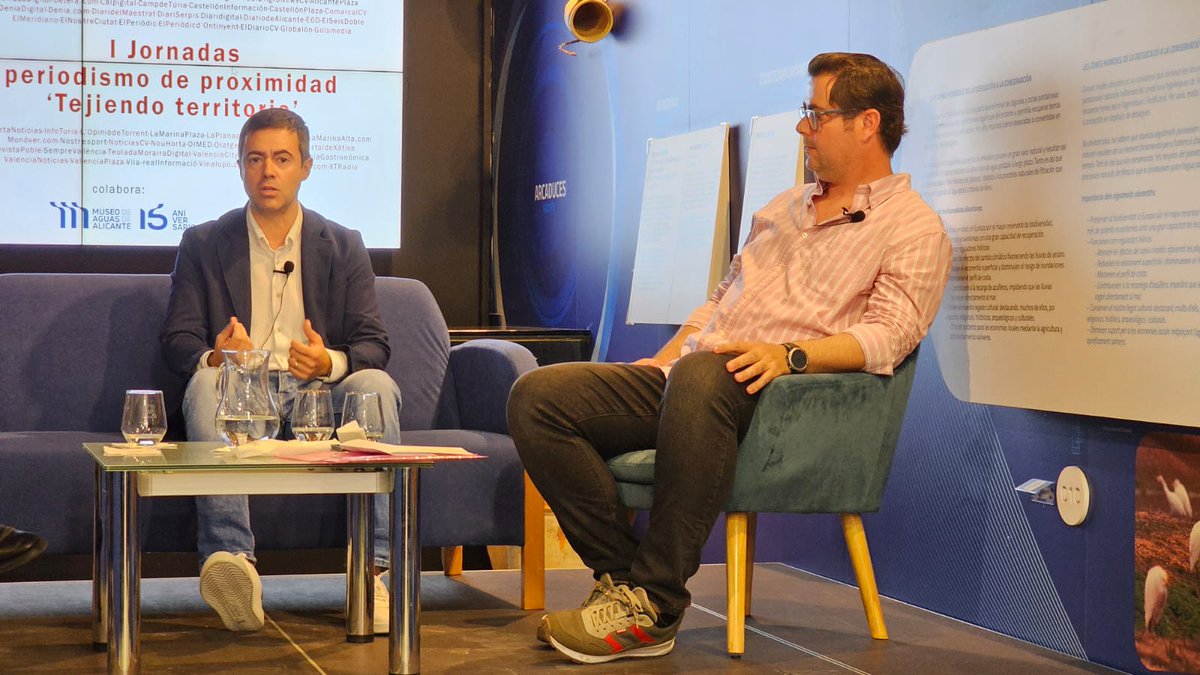 AMDComVal's tweet photo. En nuestra mesa sobre #InteligenciaArtificial, @fvalgrai @acceseo y @CibelesGroup hablan de la necesidad de la verificación de contenidos ya que la #IA no crea de la nada. Los periodistas debemos seguir teniendo el control" #TejiendoTerritorio #AMDComVal #Periodismo https://t.co/5hbioxgbgY
