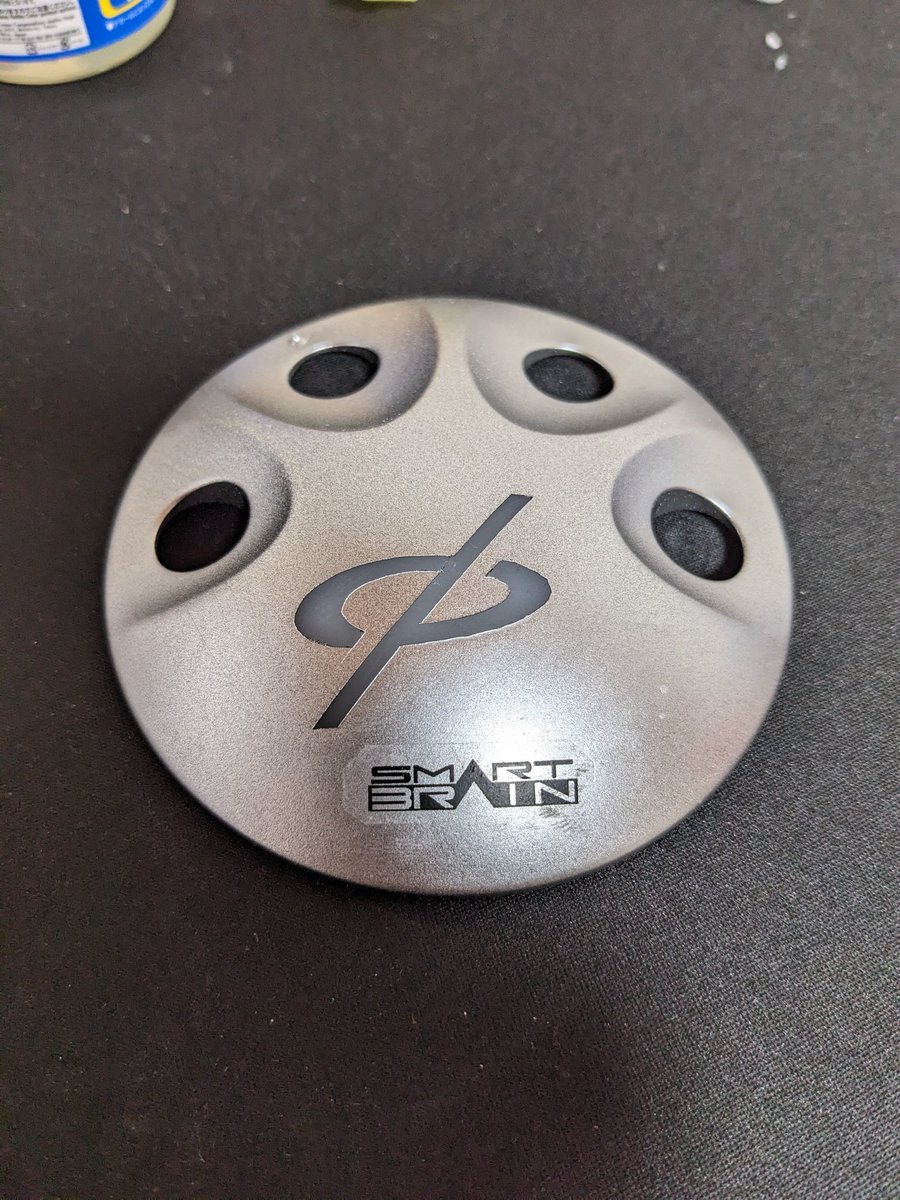 zq4uIPIz2l479rH's tweet photo. プリウスのインテリジェンスポジションシフトスイッチ
塗装ハゲしていたので、龍騎に塗装し直し。色味が気に入らなかったのと、やっつけでやったので気に入らない。
今日は休みでファイズに変更してるところ。
#ガンダムマーカーエアブラシシステム
#仮面ライダーファイズ
#SMARTBRAIN
#プリウス https://t.co/o0nbejionE