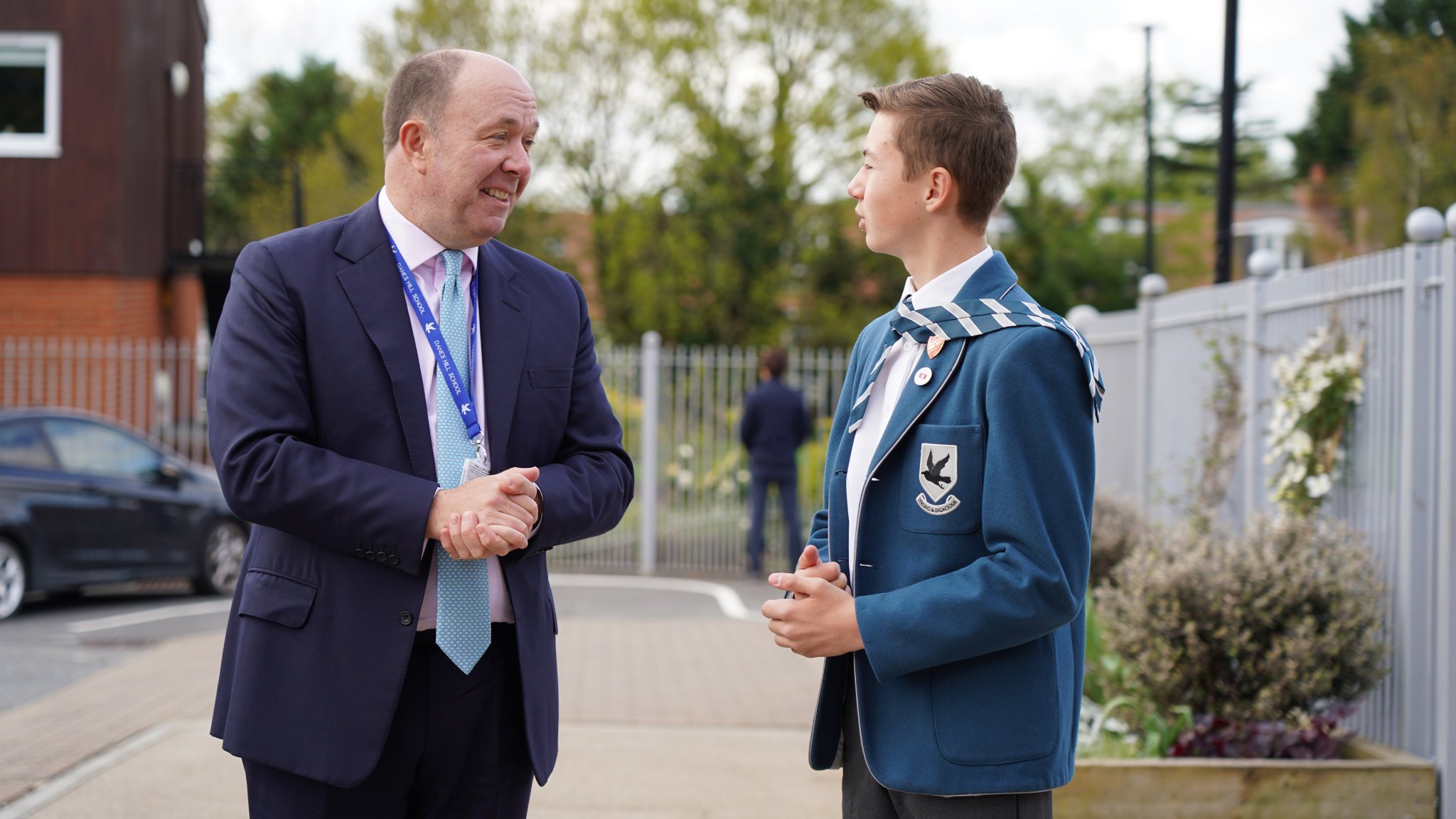 It was truly delightful to greet the returning Danes Hill pupils today, brimming with enthusiasm for the upcoming Summer Term. It was a wonderful opportunity for pupils to acquaint themselves with our new Head, Mr Richard Brown, who eagerly connected with pupils and parents! 