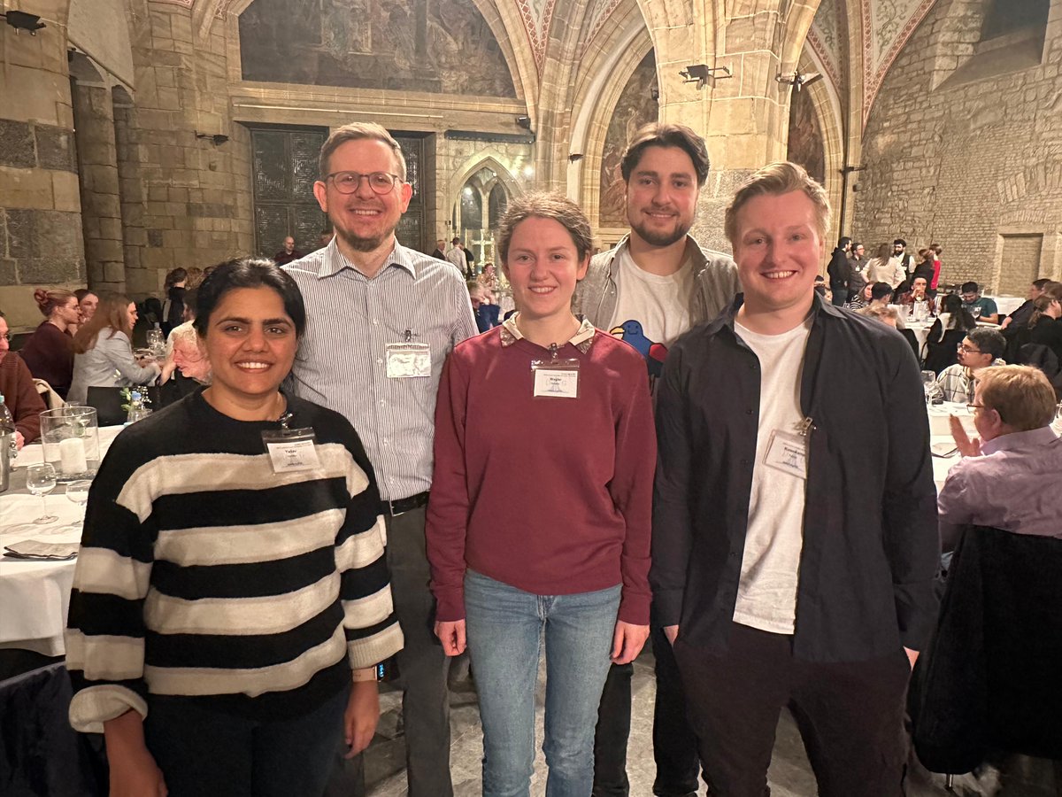 TheBeckLab's tweet photo. The Beck group attended the Bunsentagung in Aachen from Mar 25 to Mar 27! Tobias gave a talk and the others presented posters (Tobi received a poster prize🥳). It was great to meet other physical chemists and discuss about science🧪⚗️ #chemistry #science #bunsentagung https://t.co/rw3HaVqLaB