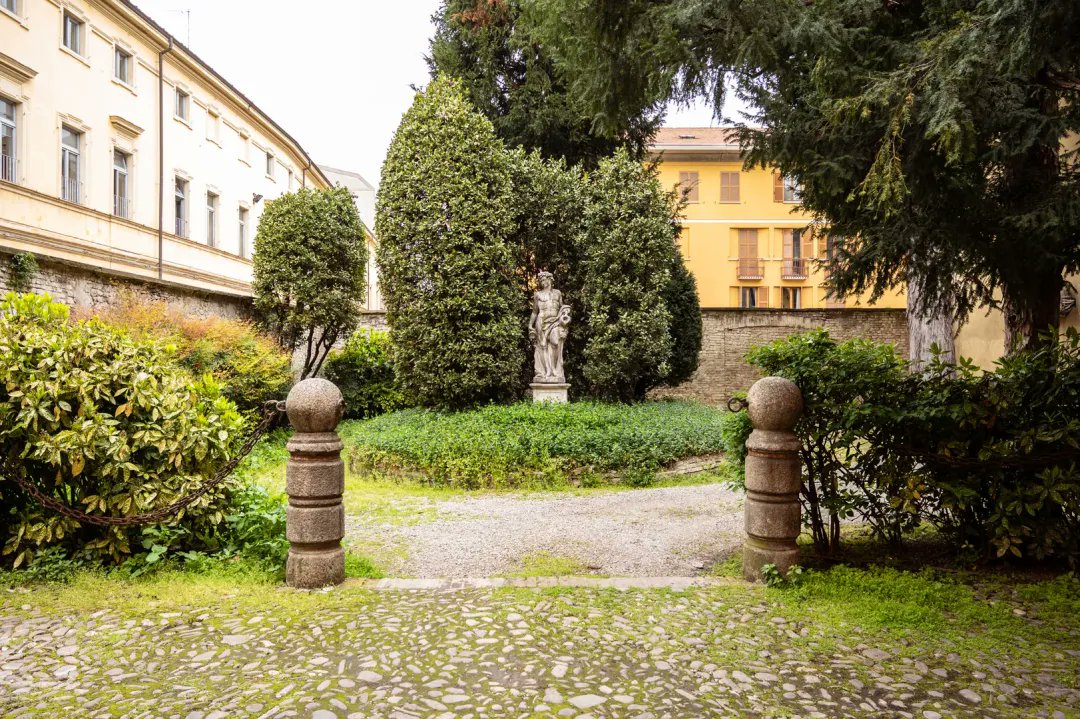 parmawelcomeoff's tweet photo. Sono online la mappa e l'elenco dei giardini visitabili in occasione di #InternoVerde, l'evento che apre ai visitatori i giardini segreti più belli della città. Appuntamento a #Parma il 27 e 28 aprile, iscrivetevi per un weekend verde e goloso 👇 https://t.co/jJvlOlgjD1 https://t.co/7NTifOoFru