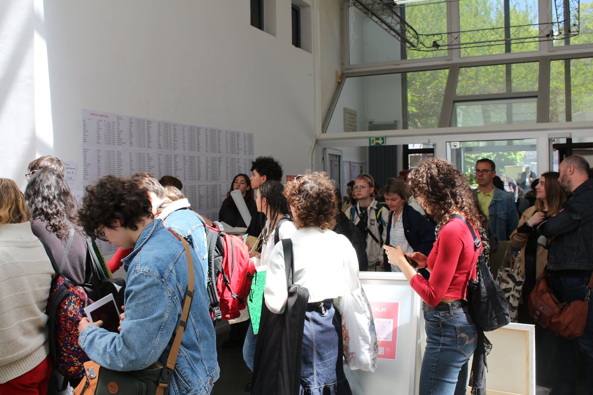 Concours d’entrée : 900 candidats attendus à #TALM_Angers les 17+18.04.24 ! 
130 profs et les agents se préparent à les accueillir. 160 seront reçus à TALM (à Tours, à Angers ou au Mans) et s’engageront en 1ère année de DNA. 
#Culture_Angers #Art #Design