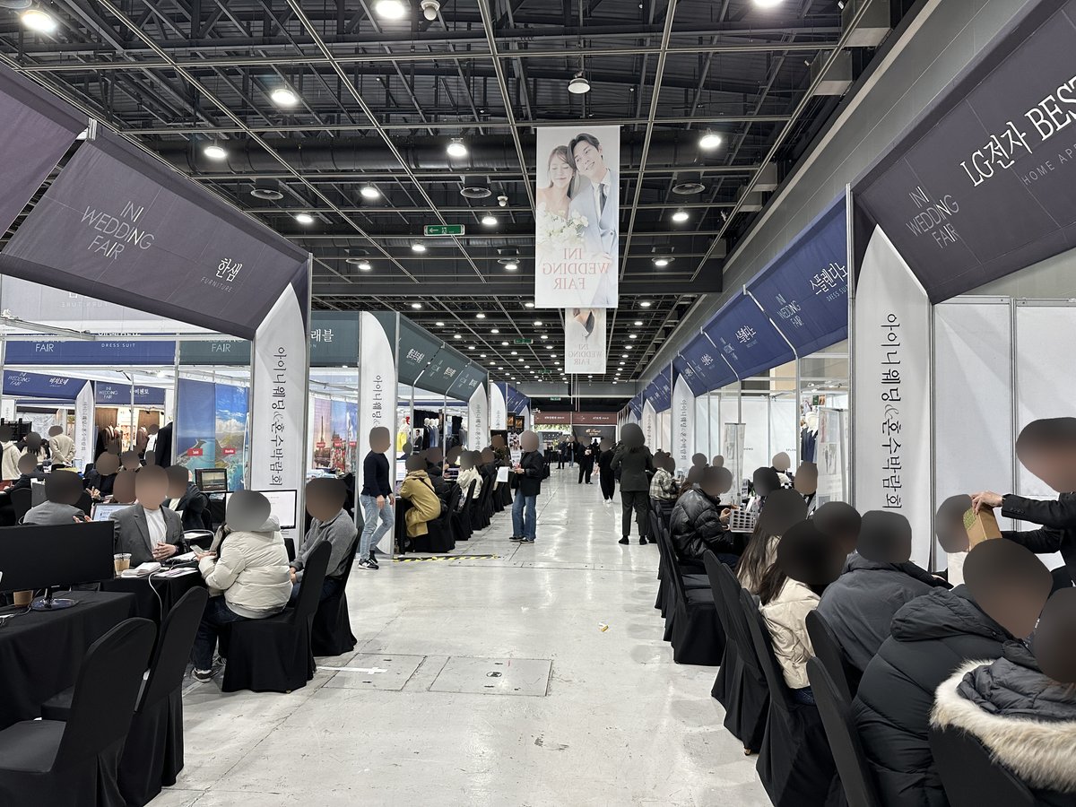 🎂 결혼식을 준비하는 예비 부부들의 필수방문지.

2024 웨딩박람회에서는 스드메는 물론 다양한 웨딩 정보들을 알아볼 수 있어요. 추가로 웨딩드레스 피팅, 헤어&amp;메이크업 무료 시연 체험까지!

웨딩박람회 전국 일정표를 확인하세요.! ☀

gowedding.co.kr

#정보성광고 #웨딩박람회