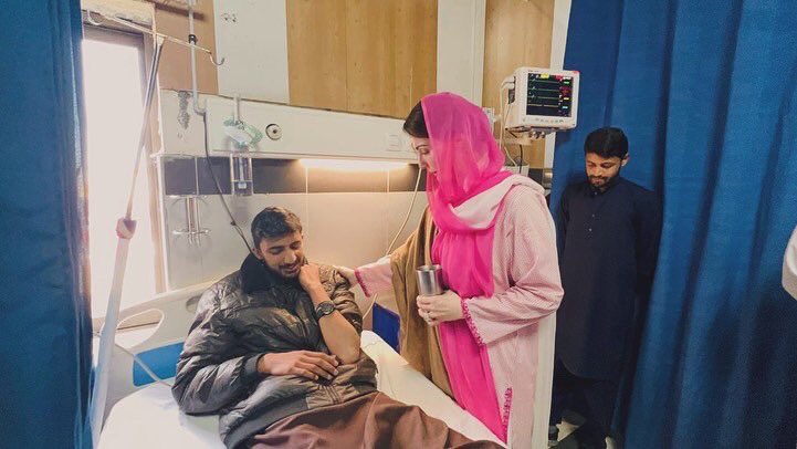 PMLNTeamPK's tweet photo. Because #SheCares!
Today, Chief Minister Maryam Nawaz Sharif made an unexpected visit to the Headquarters Hospital in Murree. Expressing dismay at the long queues in the OPD, she reprimanded the hospital management, emphasizing the urgent need to fix the system. https://t.co/IyEVmQ9gUF
