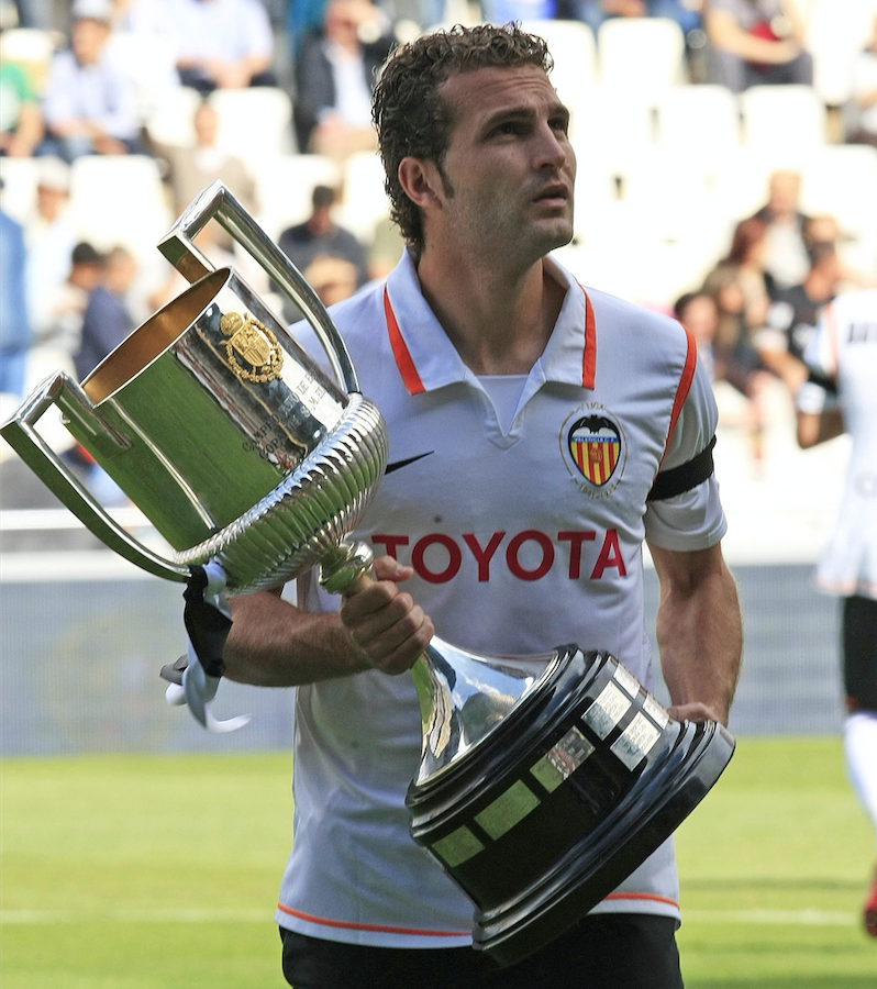 coleccionVCF's tweet image. 🏆 Tal día como hoy en 2008 el Valencia ganó su 7ª Copa del Rey.

⚽️ Repasemos todos los goles que hicieron campeón al VCF.