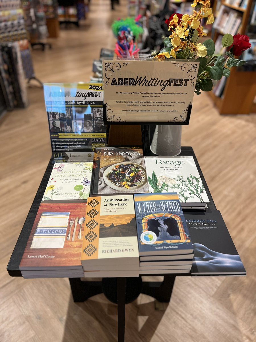 We’re preparing for the @AberWritingFest here with our table of brilliant books! Will we see you all there? #abergavennywritingfestival #waterstonesabergavenny