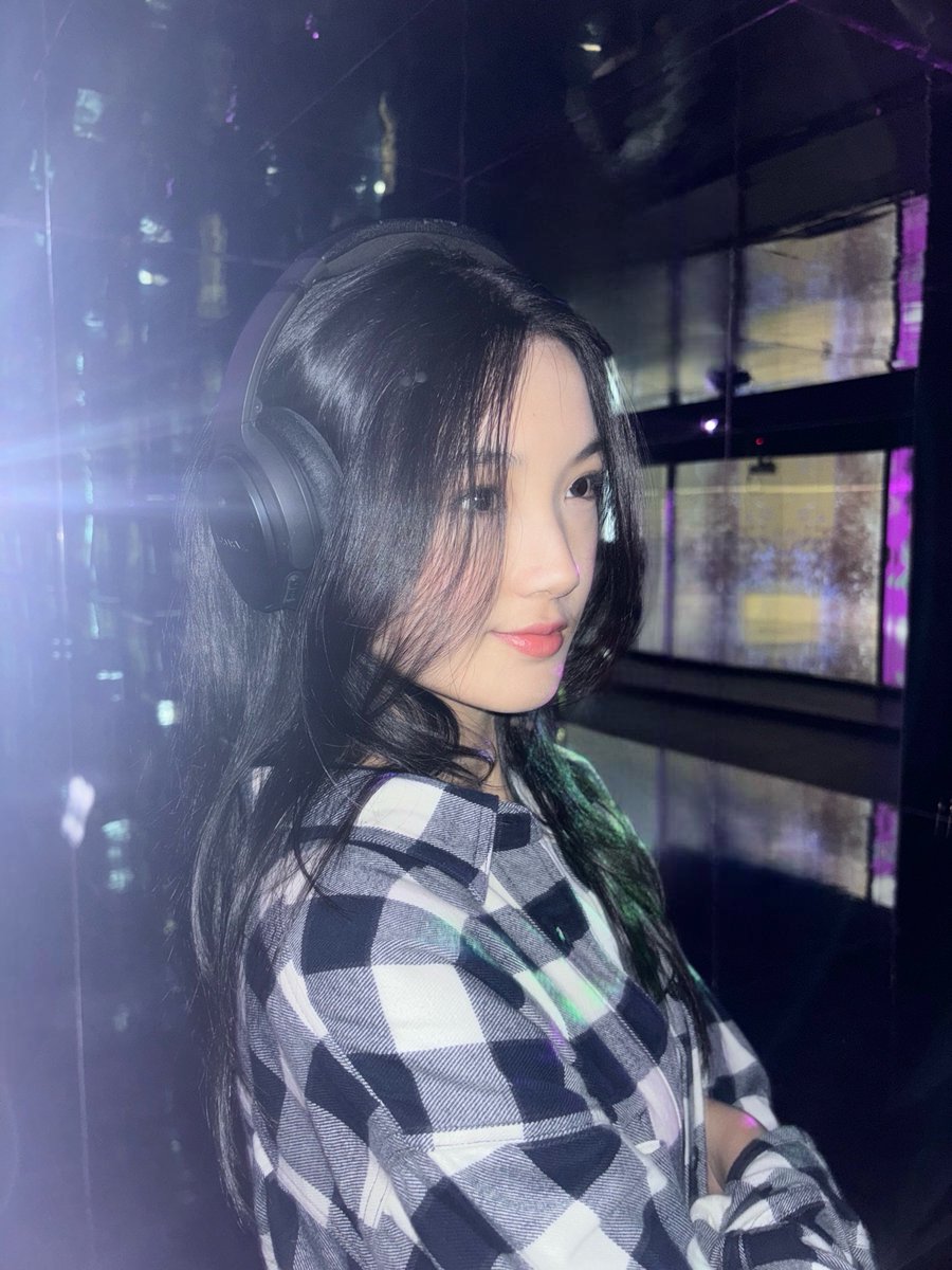 Delynn_JKT48 tweet picture