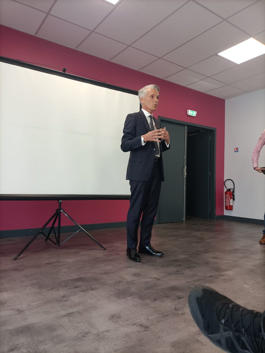 Réunion  au profit de l'association des commerçants de Saint-Gaudens pour échanger sur les questions de sécurité et justice.