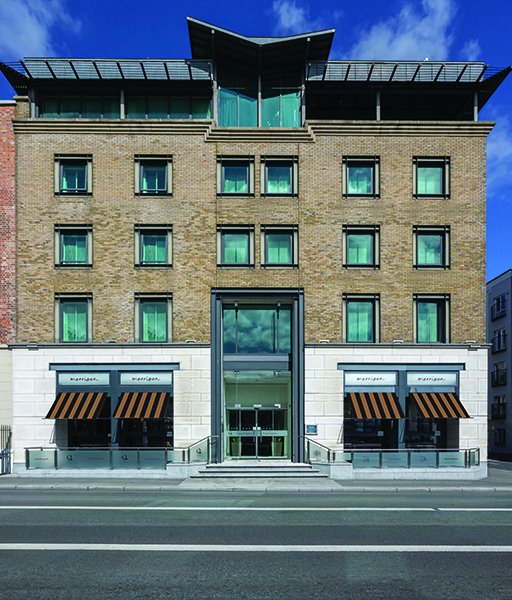 Premier #Hospitality - A perfect example of a ‘New Year, New You’ attitude, The Morrison Dublin, Curio Collection by Hilton, has just completed a lengthy two-year refurbishment, has re-branded as ‘Curio Collection by Hilton’ @morrisondublin premierconstructionnews.com/2024/04/16/the…