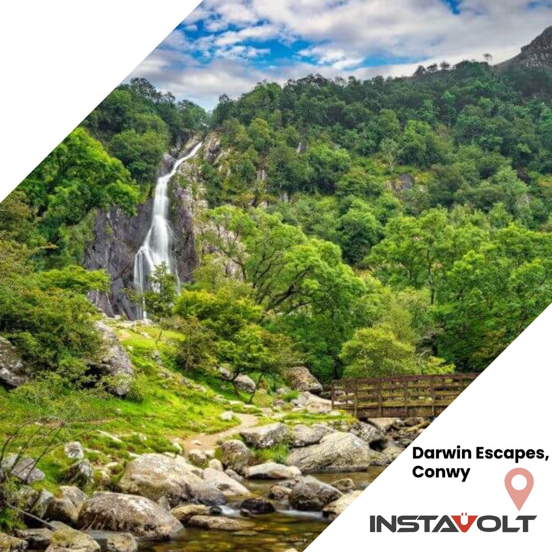 InstaVoltUK's tweet image. Relax on the sand, soak up the sun, or surf those great blue waves 🌊
Explore nearby mountains, get lost in the colours of the countryside, spend time exploring the coast.

When it's #TimeToRecharge at @DarwinEscapes in Conwy, it's most certainly #TimeToGetOutdoors!