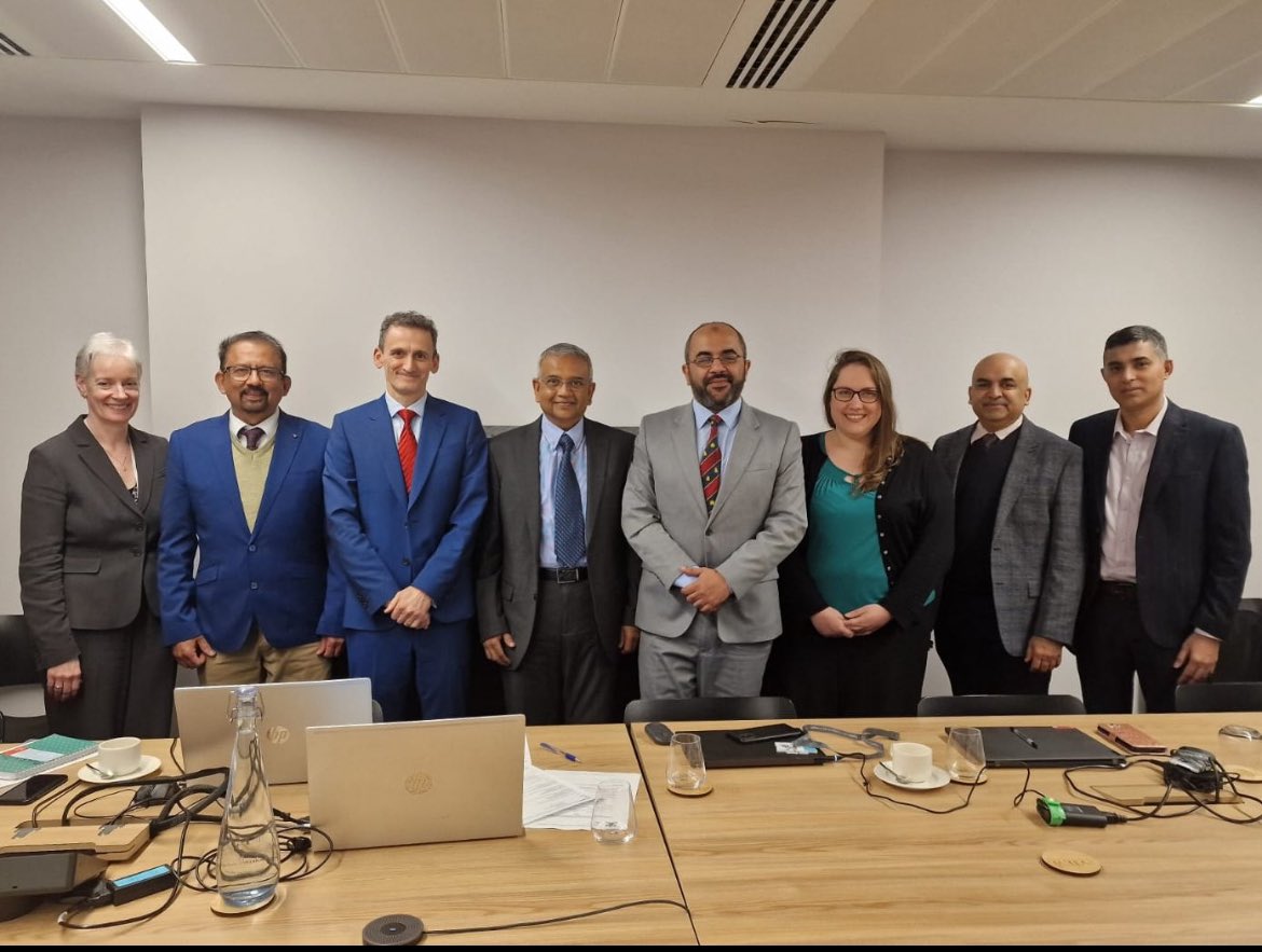 @BAUSurology lead the way to a fairer society offering equity to our #SAS & #LE doctors with formation of an elected section #SSTU 
@SSMurali2023 @AdhamAhmedUro @drrickaz @MaratheShekhar1 & colleagues the newly elected members at the 1st meeting. Thanks @IPearce82 @joeurol et al