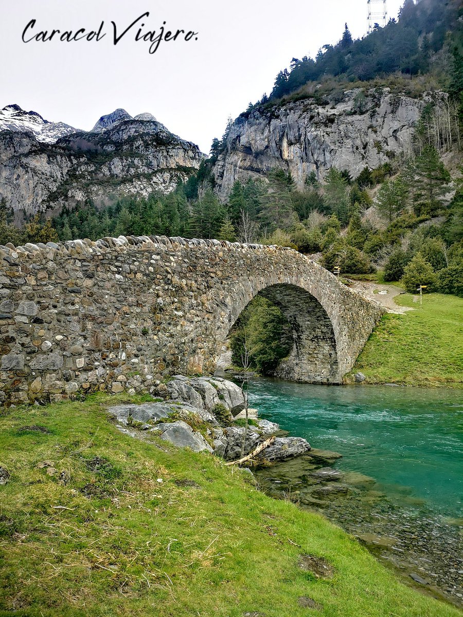 ⛰️Descubre el Pirineo aragonés con esta ruta de 5 días por la región 😍👇 caracolviajero.com.es/blog/ruta-por-…