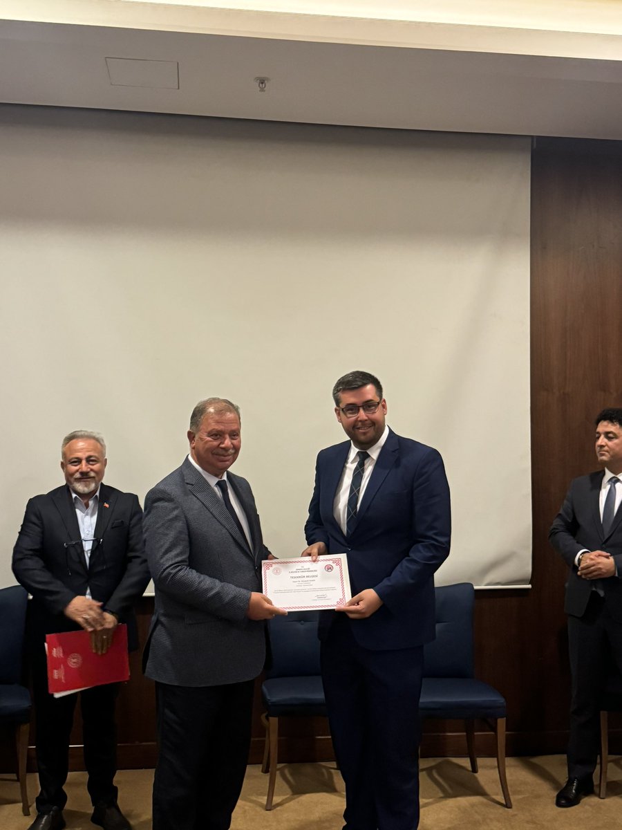 MustafaUlker0's tweet photo. 48. Turizm Haftası Etkinlikleri - Isparta
Isparta Kültür ve Turizm İl Müdürlüğü ve ISUBU Turizm Fakültesi ortaklığıyla Turizm Haftası Etkinlikleri kapsamında düzenlenen “Turizm Endüstrisinde Sıfır Atık”temalı panele katıldık. Nazik davetlerinden ötürü teşekkür ederiz. https://t.co/rkMbPUovH1