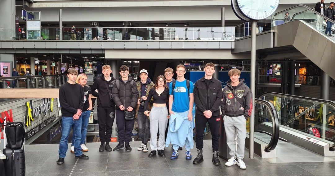 After a very early start, our Level 3 Automotive learners have arrived in Germany. The group travelled into Berlin City Centre and spent the day getting settled. Tomorrow will include a trip to Wolfsburg to visit Volkswagen's famous Autostadt! @TuringScheme_UK