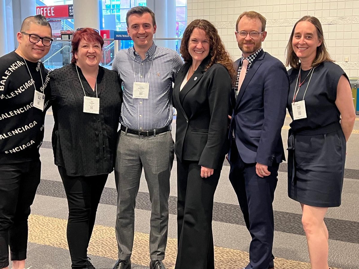 Denver's got us hustlin' (and maybe a little breathless from the altitude!), but check out this pic of Dr. Ava Easton and Calum Goodwin connecting with amazing people for Encephalitis International! #EncephalitisAwareness #AANAM