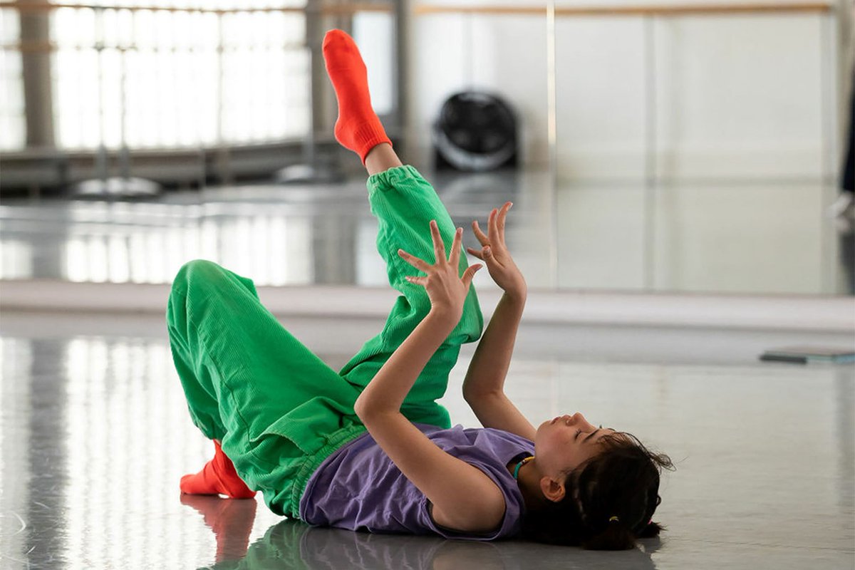 There's still time to book your kids into @ThePlaceLondon Summer Term dance classes next week! The Dance Technique term for ages 11 - 14 starts on 17 Apr, while all other classes for ages 3-18 start on 20 Apr. Follow the link to find out more book: theplace.ws/CYDC