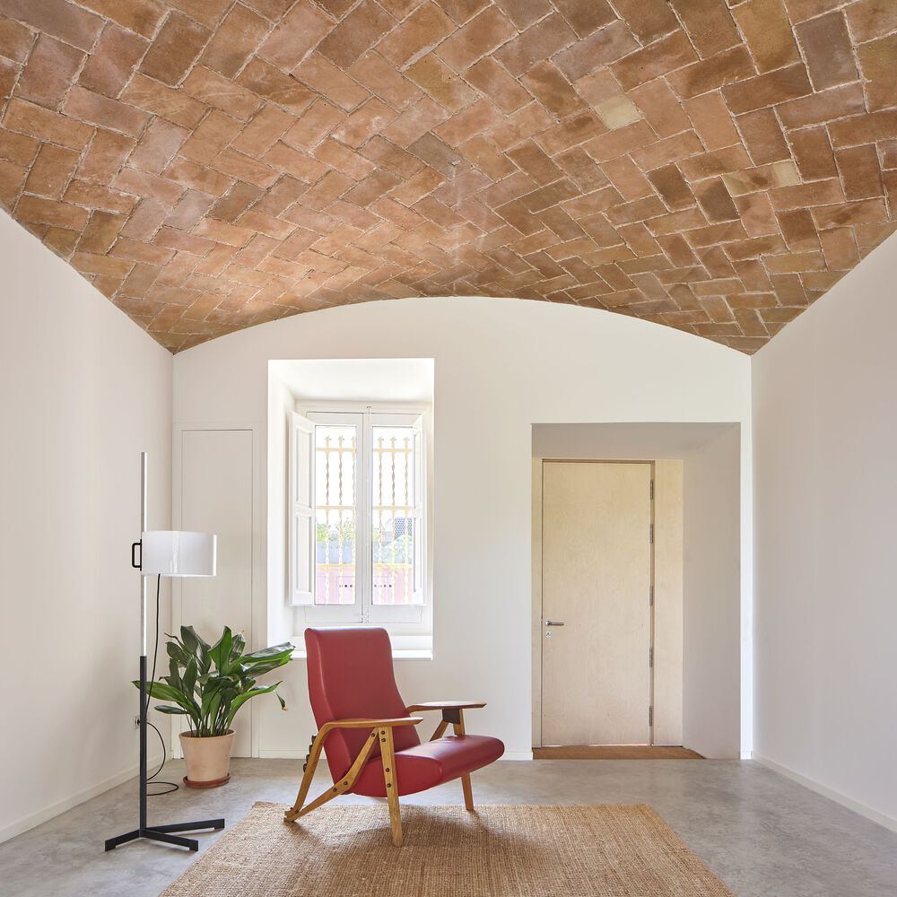 retokommerling's tweet photo. #ComoEnCasaEnNingunSitio _
Casa Convent a cargo de Pineda Monedero.
Fotografías: José Hevia.

#Arquitectura #Architecture https://t.co/mSR89u3En4