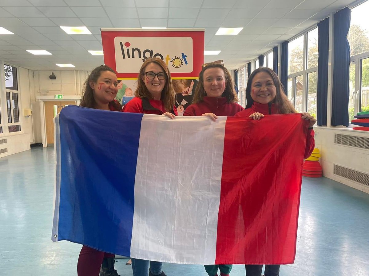 The wonderful Sarah from #LingototBexley ran a really successful French Holiday Camp in Chislehurst last week with 44 children learning about Easter, Telling the Time and the Alphabet!
🇫🇷🇪🇸🇩🇪🇮🇹🏴󠁧󠁢󠁷󠁬󠁳󠁿🇬🇧🇦🇪🇮🇪🇨🇳 #Lingotot #LoveLanguages #Franchising #Franchise  #LanguagesForKids
