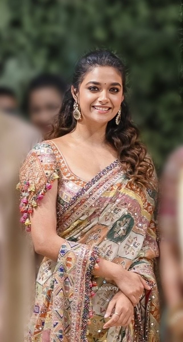 In a Saree, you are always a Queen ✨🛐
@KeerthyOfficial #KeerthySuresh