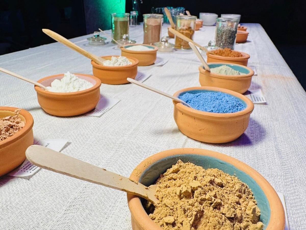 ConselldeMca's tweet photo. ✨ «Aromes dels jardins que perduren amb el temps».

📣 Tallers sobre herbes aromàtiques a Raixa per a celebrar el V Dia Europeu dels Jardins Històrics.

@EU_Hist_Gardens

https://t.co/LapD6vQvpY

#EDHG #EuropeanDayofHistoricGardens #aEuropeofUnitedGardens #ERHG #CouncilofEurope https://t.co/pOcvkEXLaV