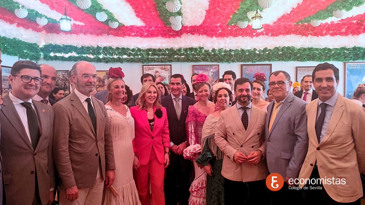 EconomistasSE's tweet photo. En el encuentro organizado por los Economistas de Sevilla en la #FeriadeAbril24, recibimos la visita de destacadas personalidades del ámbito económico. 

Un acto enriquecedor para impulsar la colaboración para el desarrollo y fortalecimiento de nuestra profesión y nuestra ciudad. https://t.co/XSoYg6eBtT
