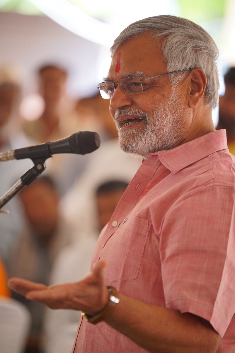 drcpjoshi's tweet photo. राष्ट्रीय मजदूर कांग्रेस एवं खान मजदूर संघ, आगूचा द्वारा स्वागत के लिए हार्दिक आभार।

ये मेहनतकश हाथ भीलवाड़ा का सुनहरा भविष्य लिखेंगे।

#HaathBadlegaHalaat #BallotNo1 #Congress #Bhilwara #CPJoshi4Bhilwara https://t.co/FPARIgmkTC