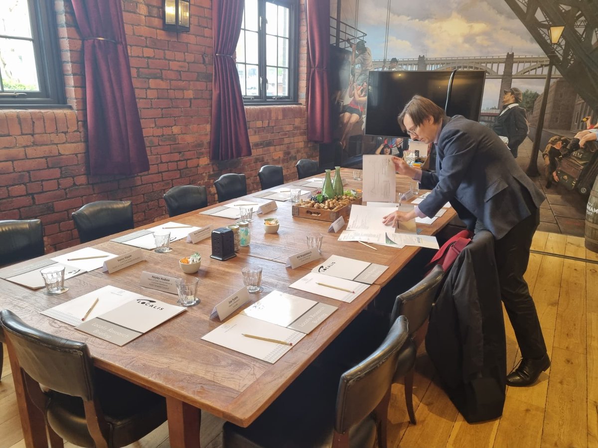 .@Localis setting up for 2️⃣ of 4️⃣ evidence sessions for research project with @IMPOWERconsult 'Heart of the matter - getting to grips with whole place transformation'. Today in Newcastle to deliberate over role of place leadership. More 👉 localis.org.uk/research/heart…