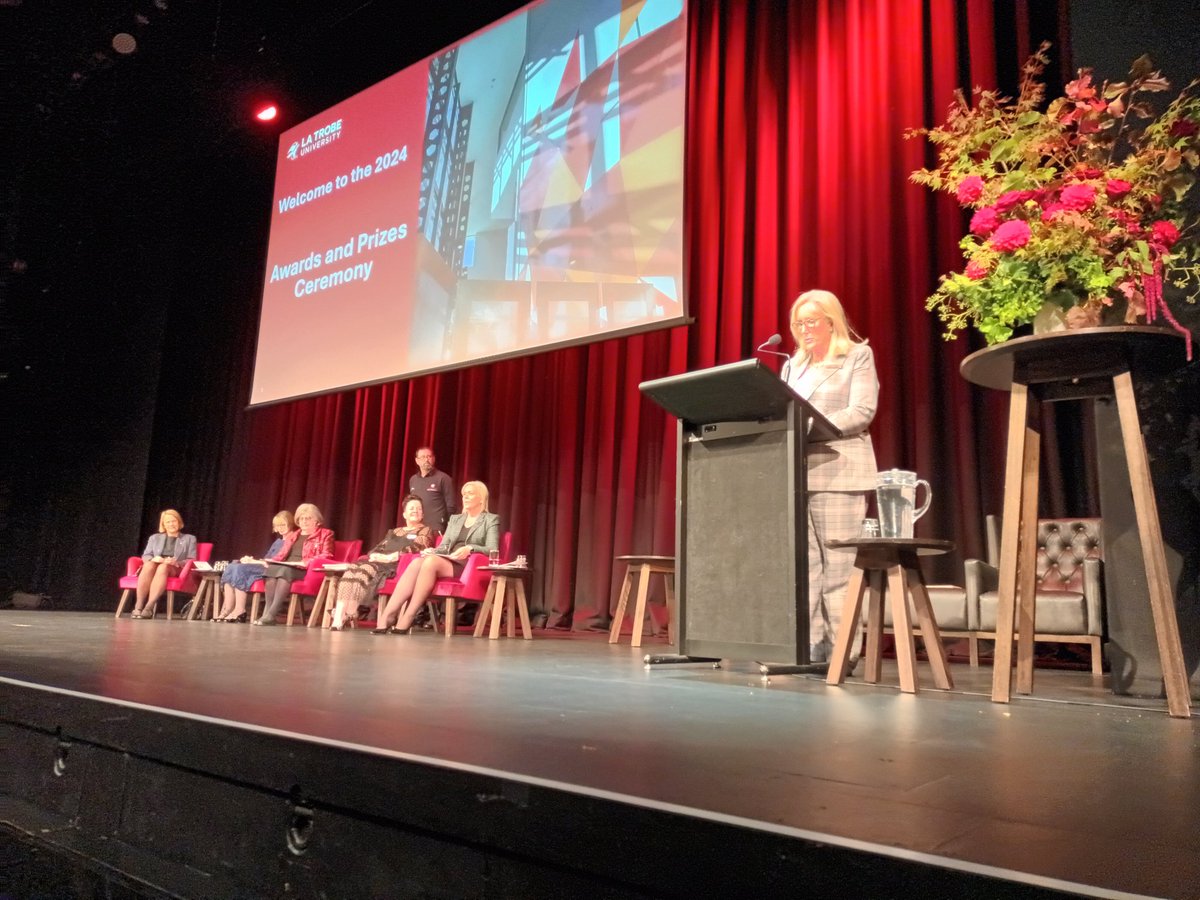 Bendigo head of campus Marg O'Rourke kicks off the 2024 Bendigo @latrobe student awards at the Ulumbarra Theatre after a break of several years. 'We're really thrilled to all come back together,' she said.