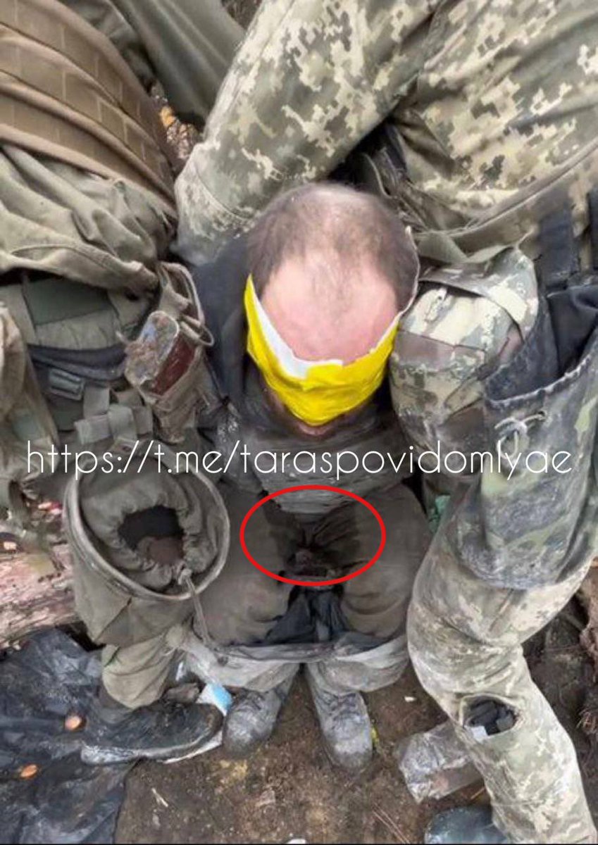 جندي من جنود الجيش الروسكي الباصل في أوكرانيا . 🤣🤣