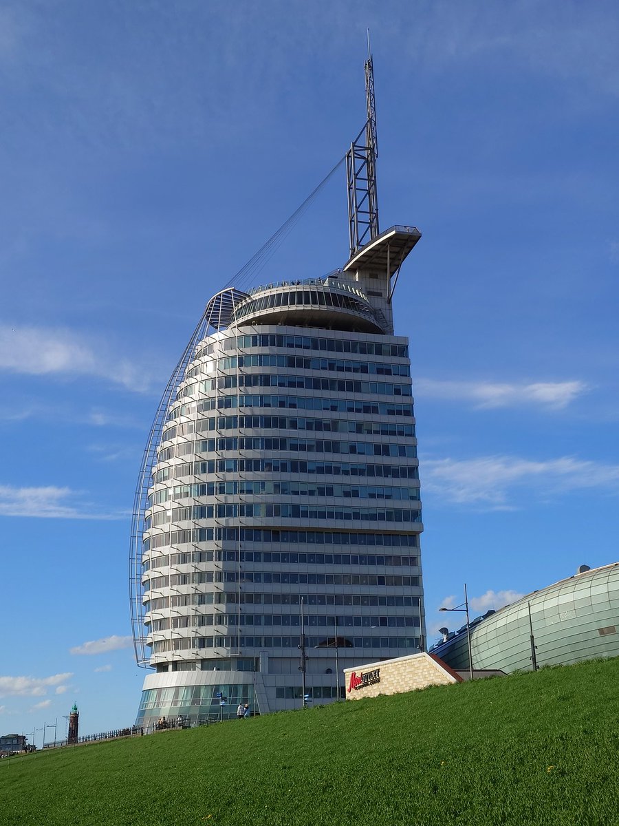 Atlantic Hotel Sail City am Weserufer in Bremerhaven. Sony Xperia 5v #Bremerhaven #SailcityHotel #Architektur #Sony #Xperia5V @atlantichotels @bremerhaven_de