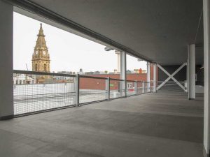 Our System 3 Vehicle Restraint System can span between typical 7.5m columns. 
If deflection zones need to be reduced, Berry Flexi-Bollards can be installed to achieve this.
Find out more about VRS systems here👉zurl.co/fE0k

#VRS #carparks #vehiclerestraintsystem