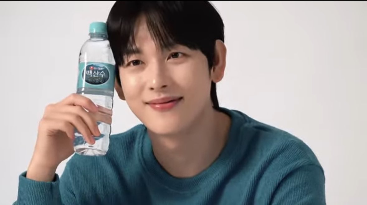 애봉 :) tweet media