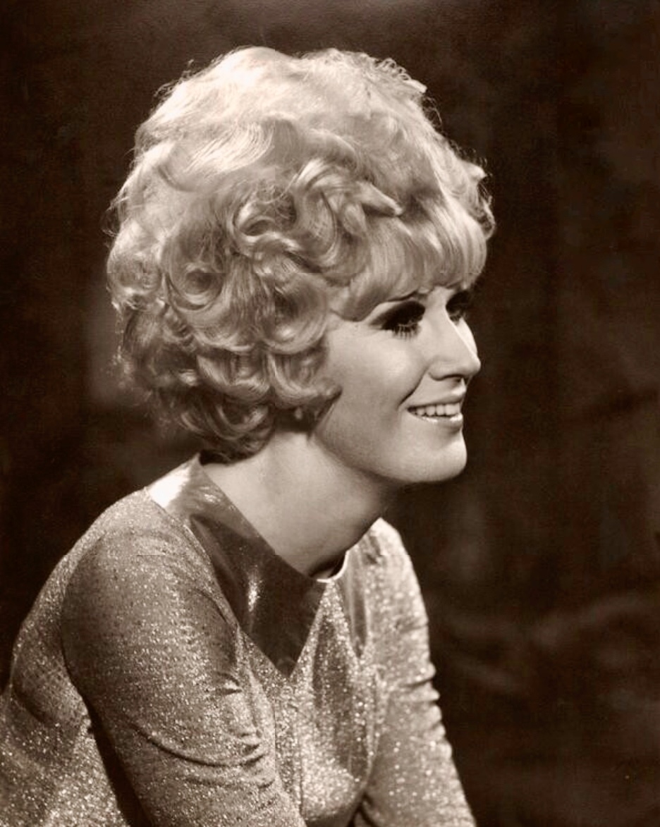 petshopboys's tweet photo. Dusty Springfield was born 85 years ago today. Her voice lives on in her classic records which are always playing on the radio somewhere and we’re so proud of our collaborations with her. Happy Birthday, Dusty!

Photo: Vivienne/NPG

#PetText https://t.co/5736ZT8DwC
