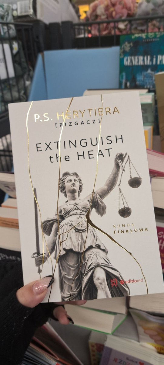 zaczytananatali's tweet image. Jakie cudeńka w biedronce 
#thefirstlie #chcewlasnieciebieap #keeping13 #pizgaczhell