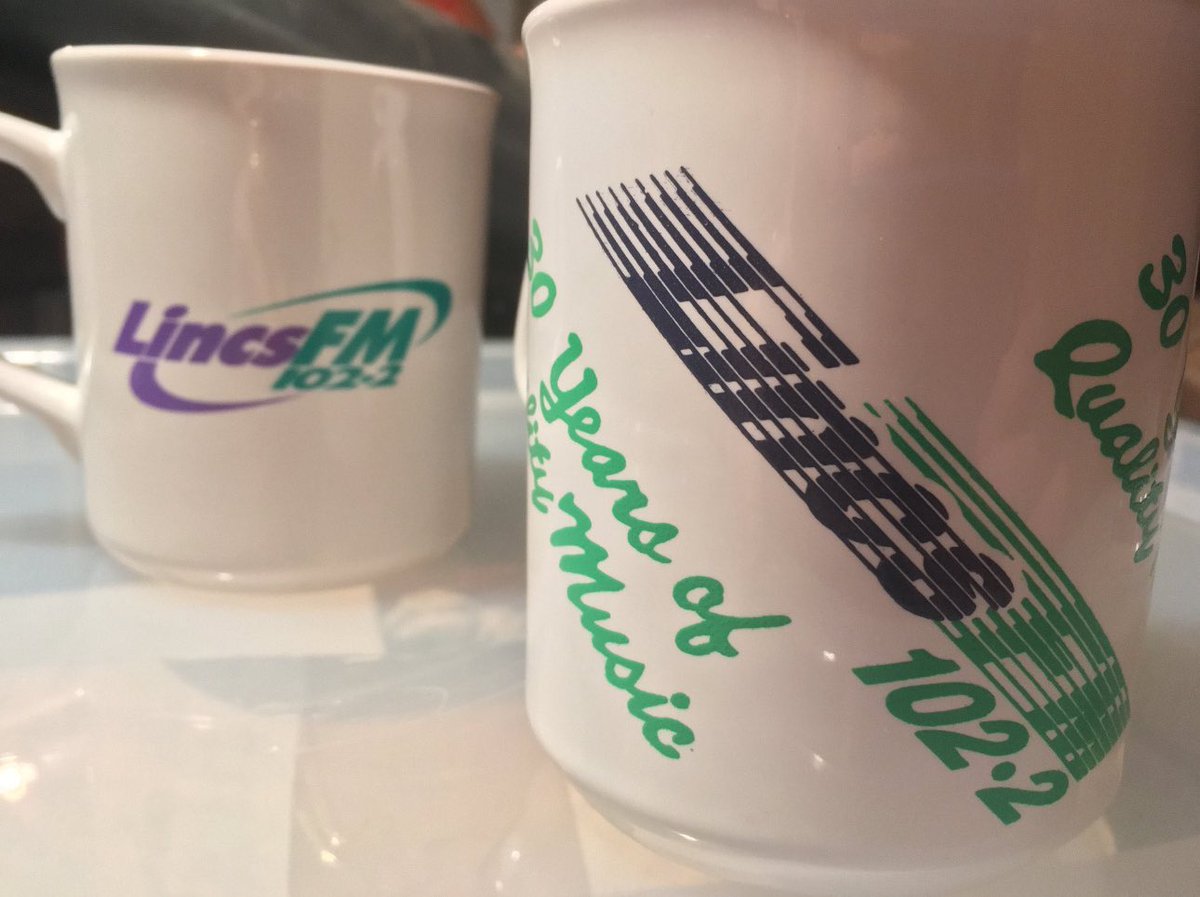 It’s time to say goodbye to some big radio brands today as they transition to @hitsradiouk. It’s goodbye to @lincsfm who have been broadcasting from the Humber to the Wash since March 1992 #showusyourmugs (mug credit @DuncanNewmarch)