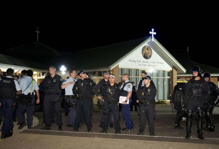 Australia: 15-year-old arrested over Sydney church stabbing azertag.az/en/xeber/austr…