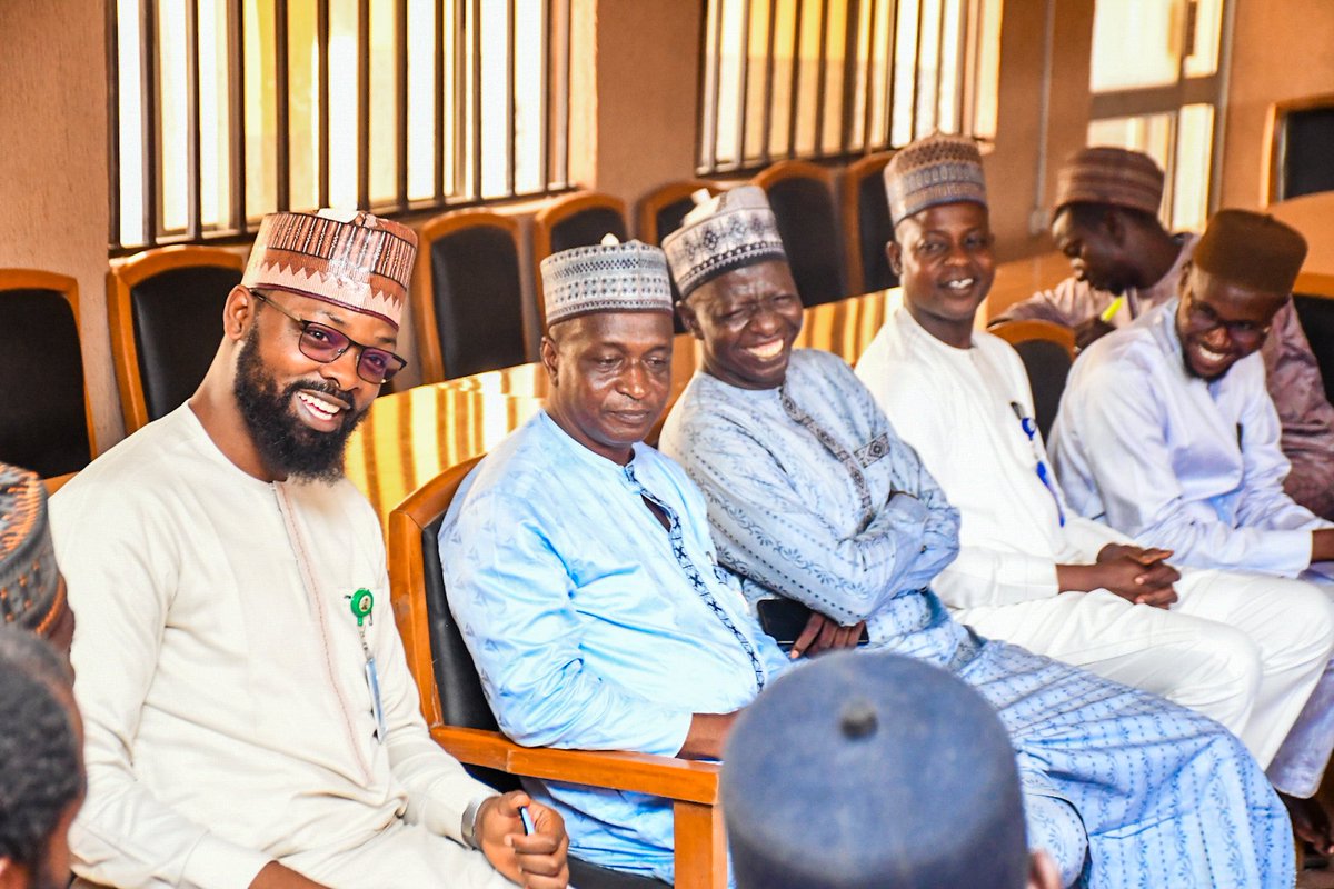 As we continue to build partnerships to improve healthcare in our State, @NupeMufasa, led the NiCare team to meet with the leadership of the National Association of Nigeria Nurses and Midwives, Niger State, to discuss enrolling nurses into NiCare and other critical issues.