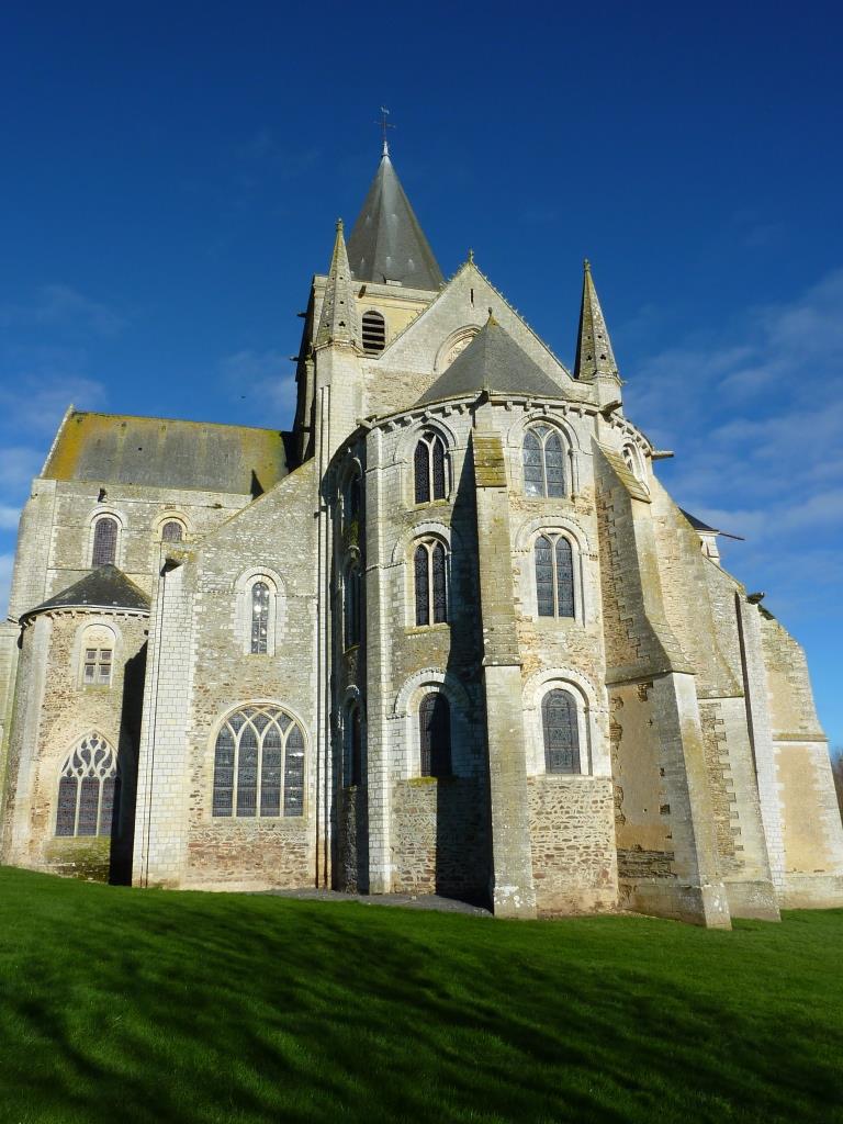 Abbayes de Normandie tweet media